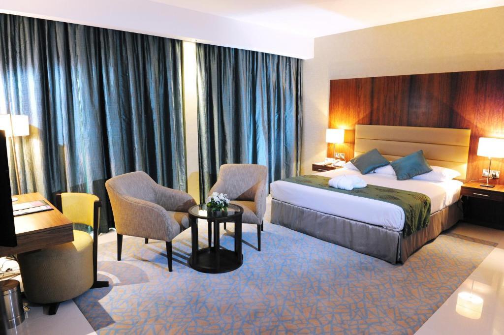 Howard Johnson By Wyndham Abu Dhabi Downtown Ruang foto